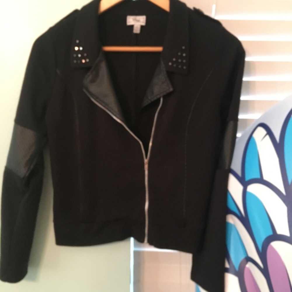 Black jacket for girls